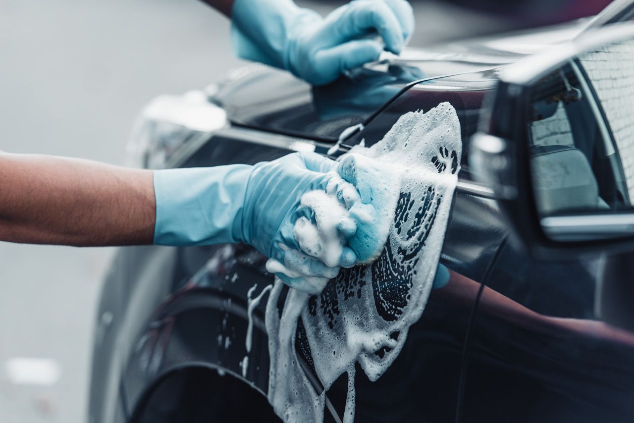 安心の手洗い洗車！心をこめてお客様の大切なお車をきれいに致します！